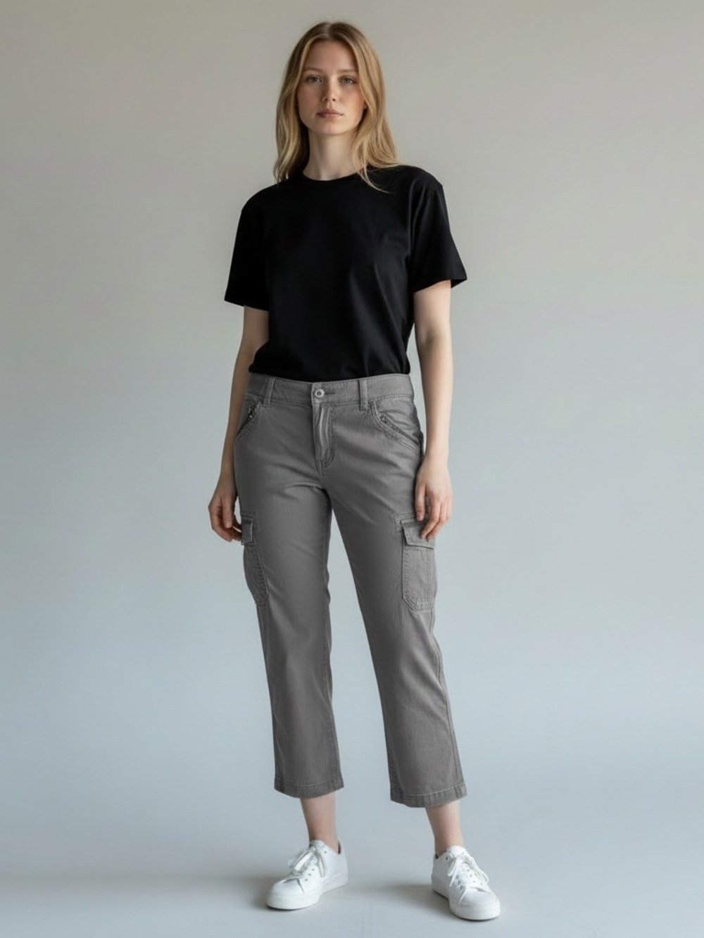 Sonoma Women's Gray Cropped Cargo Pants